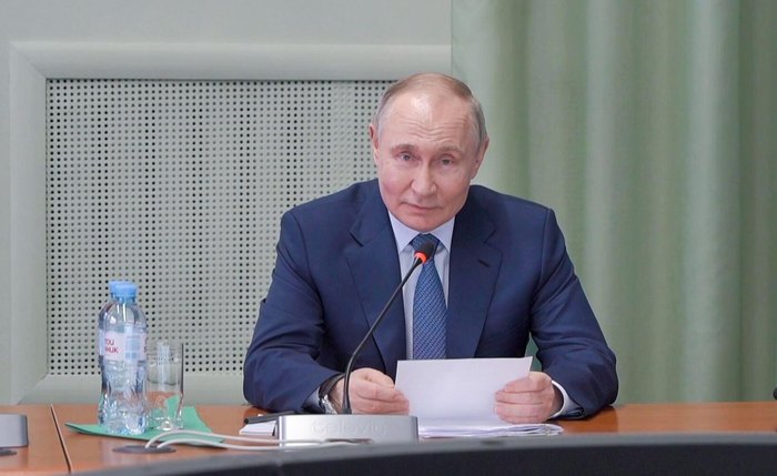 Especialistas explicam à Sputnik qual sinal envia Putin aos europeus ao visitar região de Kursk Especialistas explicam à Sputnik qual sinal envia Putin aos europeus ao visitar região de Kursk