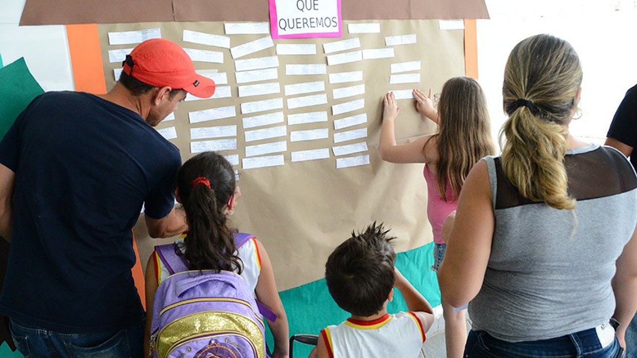 Escolas podem usar verbas de manutenção do ensino em feiras de ciências