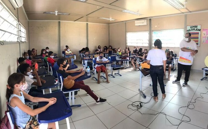 Aluna da rede municipal de Branquinha é medalha de prata na Olimpíada Brasileira de Robótica. Outras três alunas também foram destaque