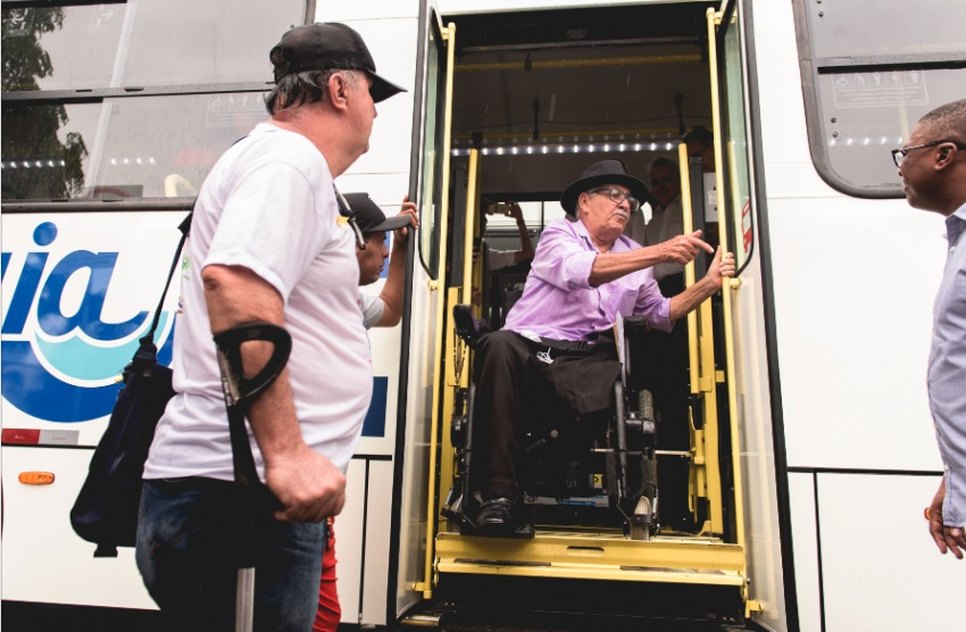 LEONEL AQUINO CADEIRANTE ÔNIBUS / Foto: Arquivo pessoal