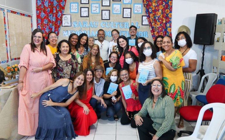 Edição 20 do Sarau Cultural homenageia escritor e servidor da Educação