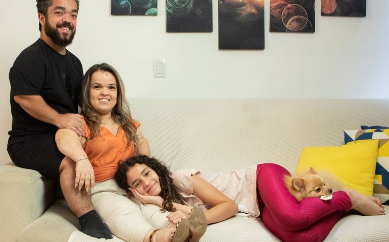 Modelo e ator com nanismo só conheceu alguém como ele aos 17 anos