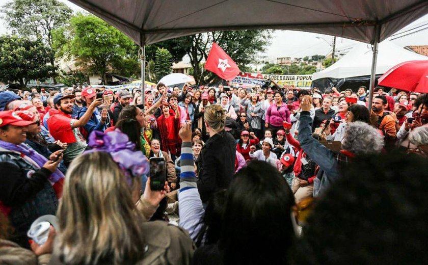 Polícia obtém vídeos de tiros contra acampamento pró-Lula