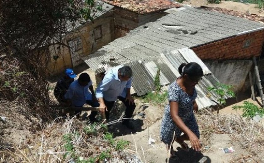 Governo leva obras de mobilidade urbana a mais quatro grotas do Jacintinho