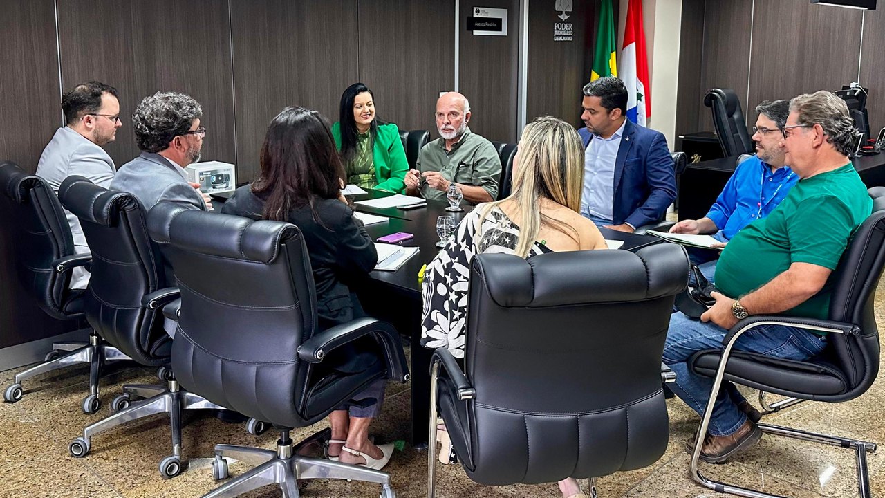 Agricultura, Iteral e TJ discutem cronograma de entregas do Programa Rural Legal