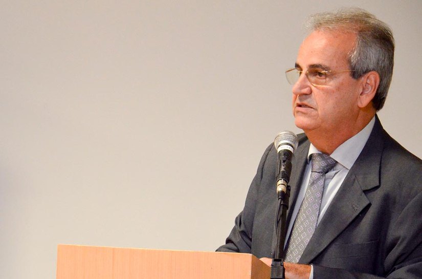 Prefeita Célia é homenageada com Troféu do Cinquentenário do Rotary