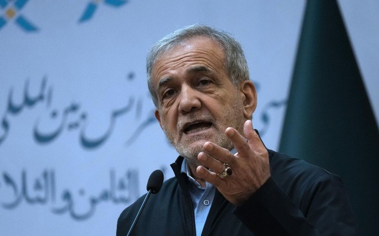 Irã reage com firmeza após críticas dos EUA e classifica forças europeias como terroristas