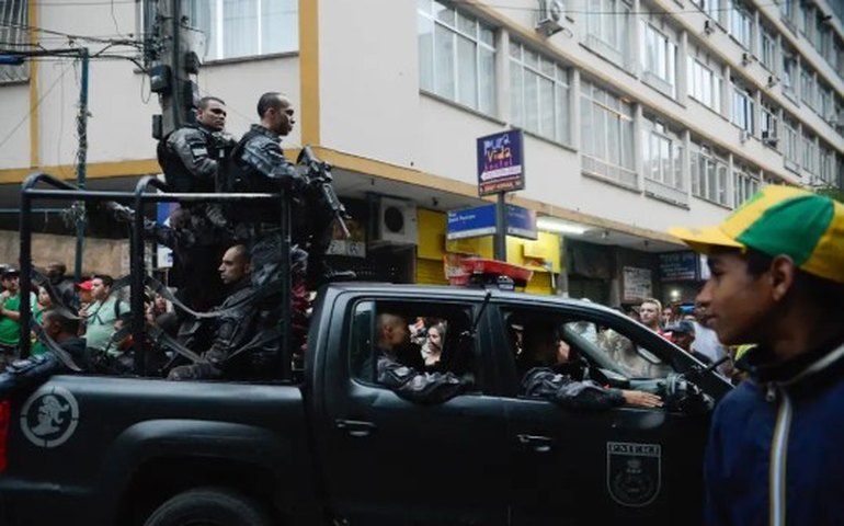 Um mês após mortes de médicos, traficante do Comando Vermelho sugeriu matar miliciano na orla da Barra