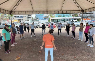 Saúde promove ação alusiva ao Dia do Nutricionista na orla de Maceió