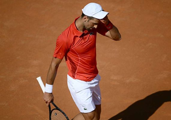 Djokovic, Alcaraz e Sabalenka avançam no Aberto da Austrália; Bia vence nas duplas