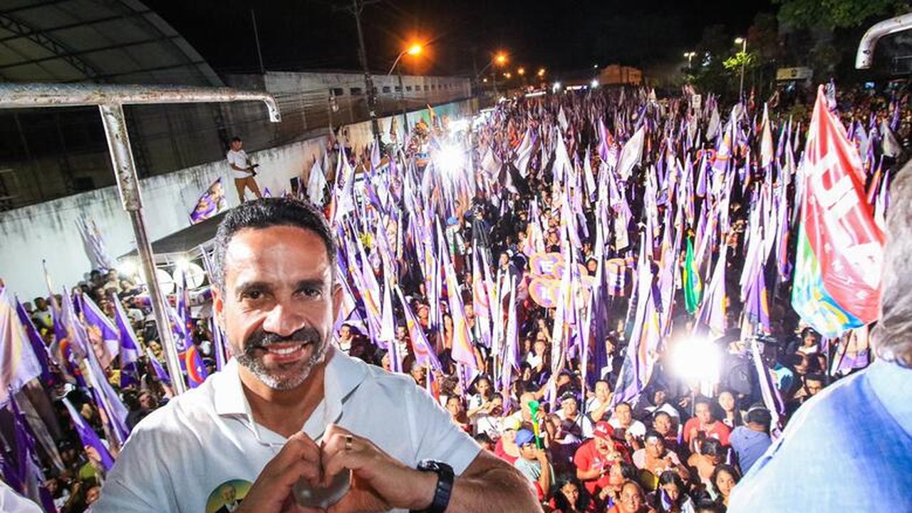 Multidão abraça Paulo Dantas em grande ato político no Vergel