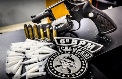 Polícia Militar apreende 32 armas de fogo e 21,8Kg de drogas na última semana