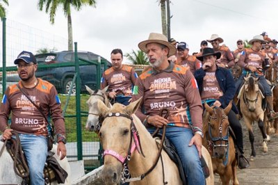 “Cavalgada é resistência cultural e homenagem ao trabalhador que sustenta o Nordeste”, diz Arthur Lira em Maribondo
