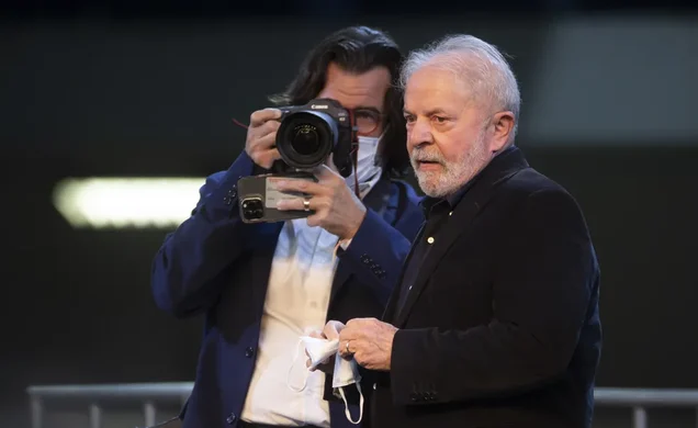 Fotógrafo Ricardo Stuckert, que acompanha Lula há 23 anos, deixa Secom e assume redes do presidente