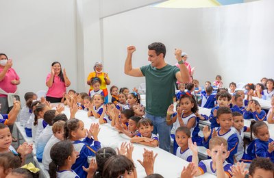 JHC visita Gigantinhos do Antares e destaca o legado do programa para a população