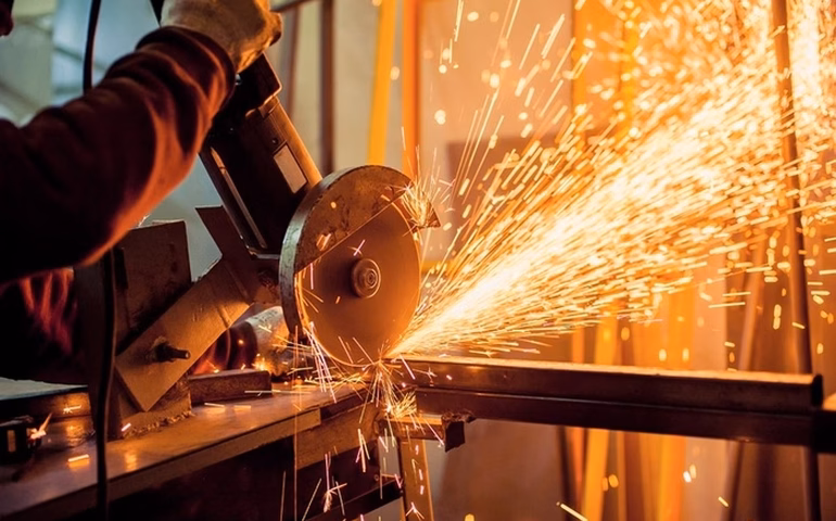 Alta na produção industrial em junho é a maior desde julho de 2020, revela IBGE