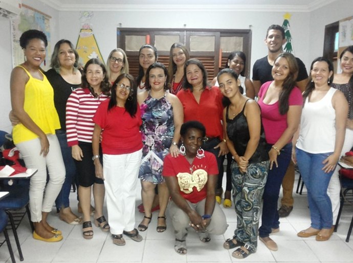 Profissionais da Semas aprendem a se comunicar com surdos