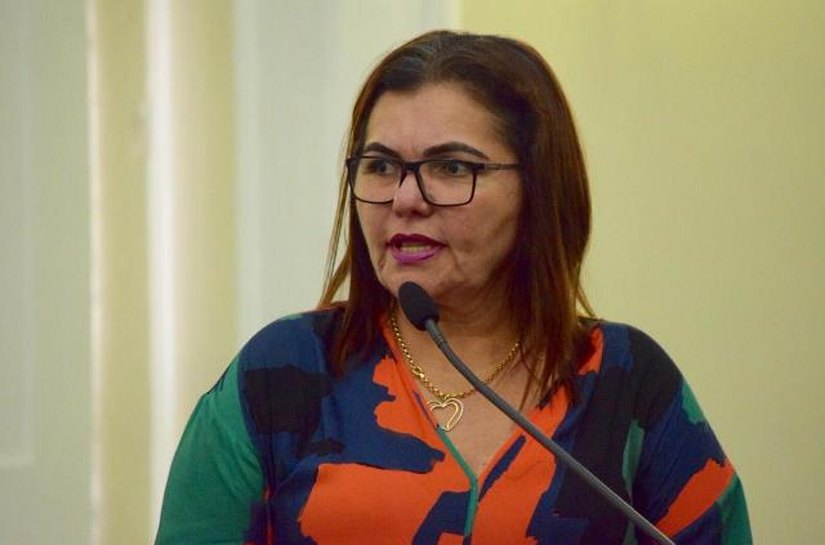 Deputada Ângela Garrote destaca passagem do Dia do Trabalhador