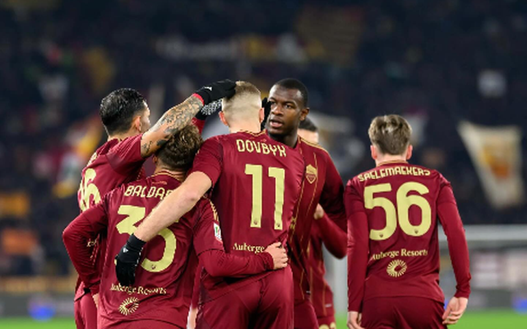 Roma derrota Sampdoria e garante vaga nas quartas de final da Copa da Itália