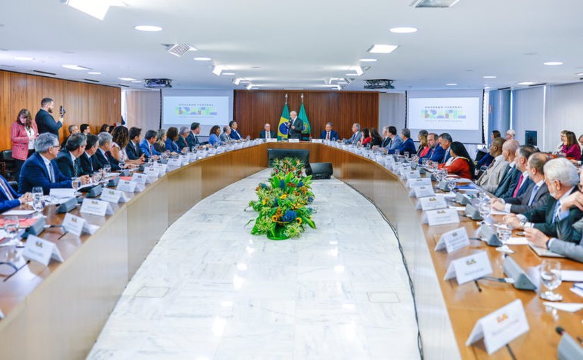 Lula reúne ministros no Palácio do Planalto nesta quarta-feira