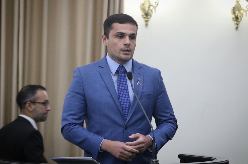 Deputado Alexandre Ayres destaca ações e propostas do seu mandato para pessoas com autismo
