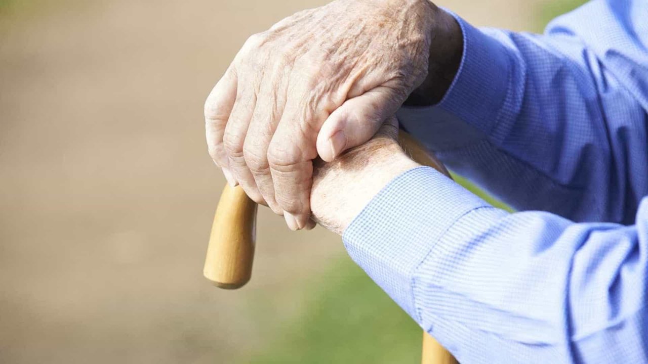Idoso com doenças incapacitantes obtém na justiça adicional de 25% por invalidez
