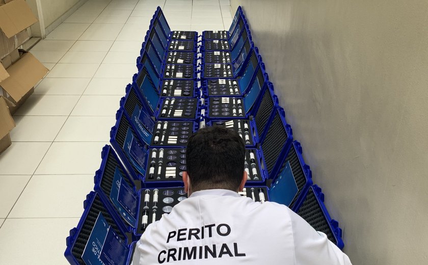 Perícia Criminal alagoana recebe maletas de coleta de digitais para local de crime