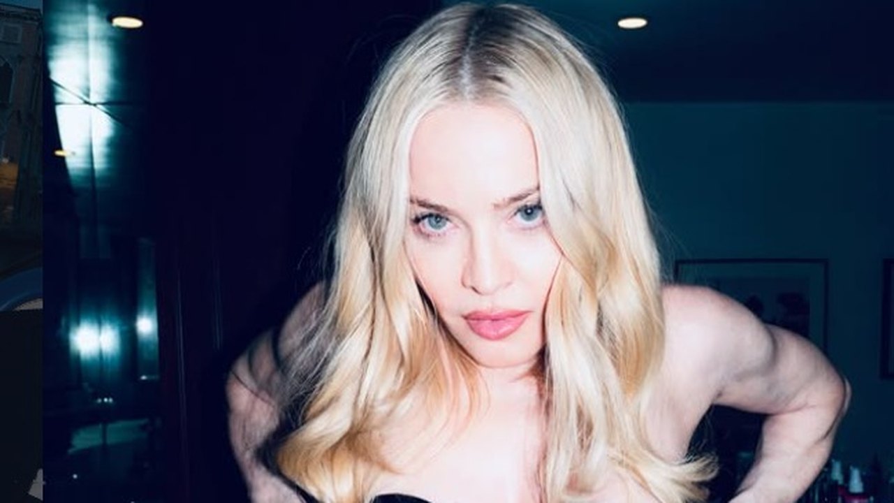 Madonna faz aparição surpresa no Coachella com Sabrina Carpenter e lança música nova