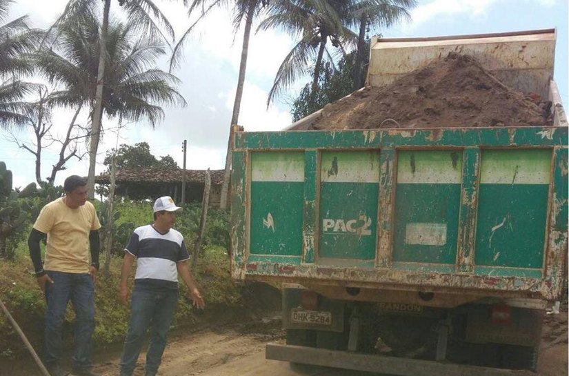 Prefeitura de Anadia retoma a manutenção das estradas rurais