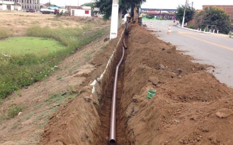 Obra da Casal vai levar água para mais 150 famílias de Major Izidoro
