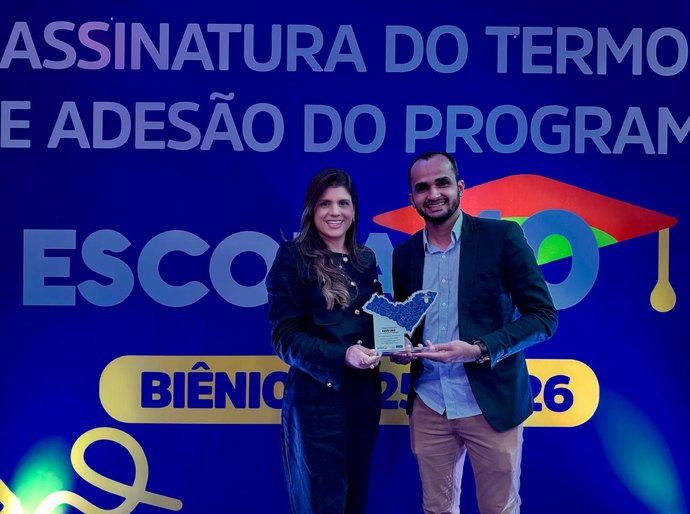 Prefeita Marcela Gomes comemora conquistas de Novo Lino na área de Educação