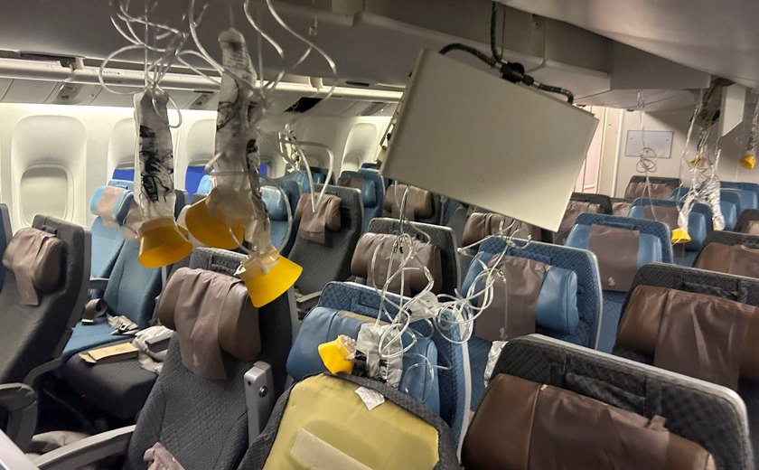 Avião da Singapore Airlines que passou por turbulência severa despencou 54 metros em quatro segundos, aponta investigação