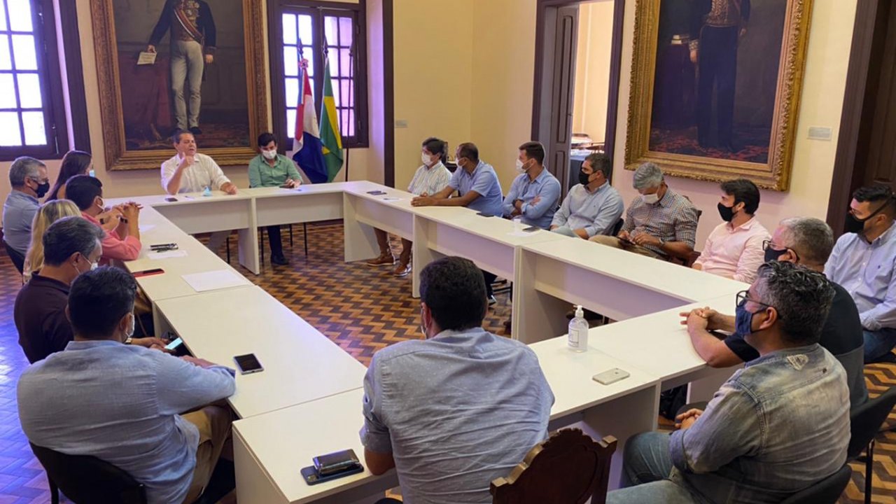 Associação Comercial propõe comissões para debater funcionamento na pandemia