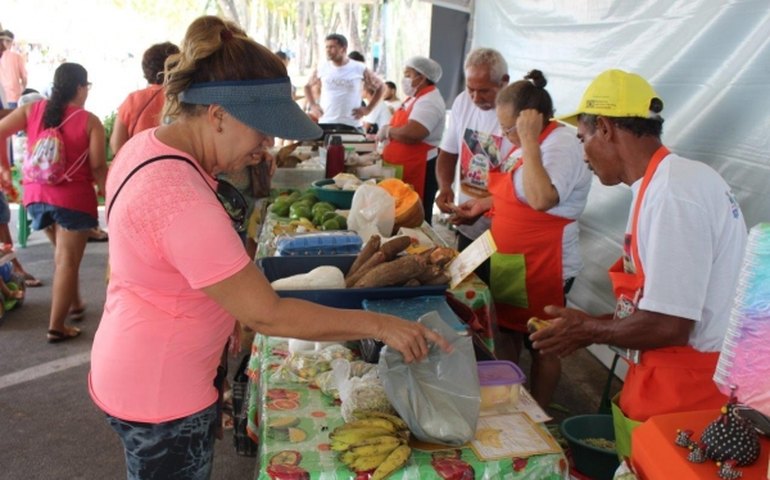 Feira Orgânica da Semarh acontece neste domingo (10), na Ponta Verde