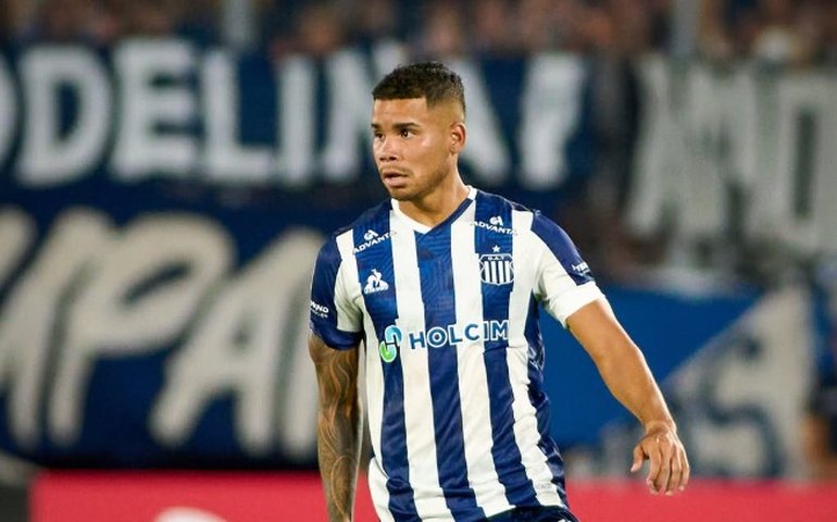 Venezuelano do Talleres acusa Bobadilla, do São Paulo, de xenofobia: 'Nunca me envergonharei'