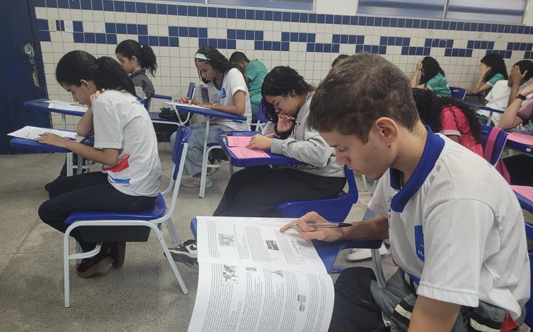 Mais de 12 mil estudantes da Rede Estadual fazem as provas da Olimpíada Brasileira de Física das Escolas Públicas