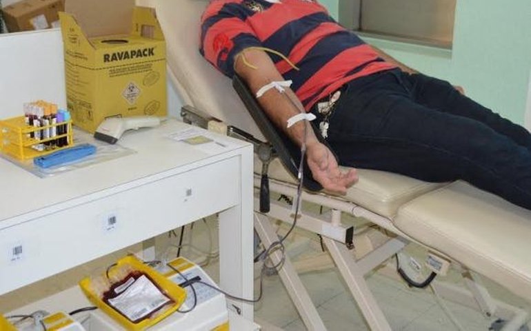 Hemoal realiza coleta de sangue no Centro de Maceió nesta terça