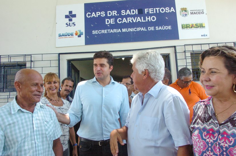 Prefeito Rui Palmeira realiza a entrega de Caps reformado em Bebedouro