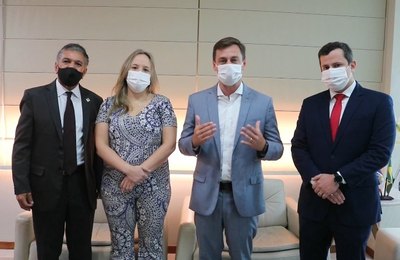 OAB-AL recebe Junta Comercial para dar início ao plano de simplificação do registro de negócios