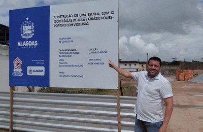 Vereador Allan Pierre acompanha início das obras da nova Escola Estadual do Benedito Bentes no antigo CAIC