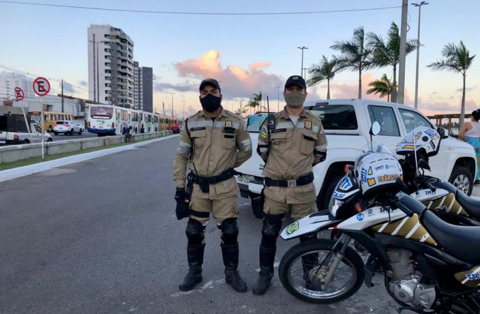 Trânsito na Avenida Beira Mar em Aracaju fica parcialmente bloqueado neste sábado / Foto: Foto: SMTT/Aracaju