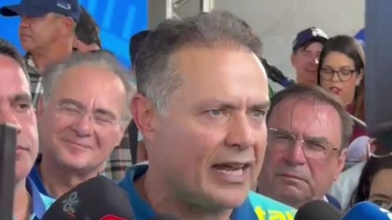 Renan Filho anuncia início dos testes do VLT de Arapiraca