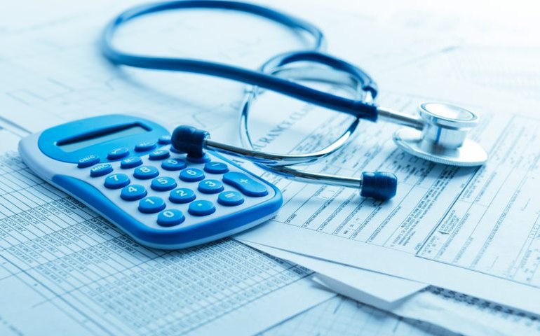 Comissão debate judicialização da saúde no Brasil