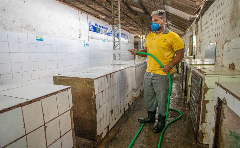 Mutirão de Limpeza leva serviços ao mercado e feira do Tabuleiro na segunda (12)