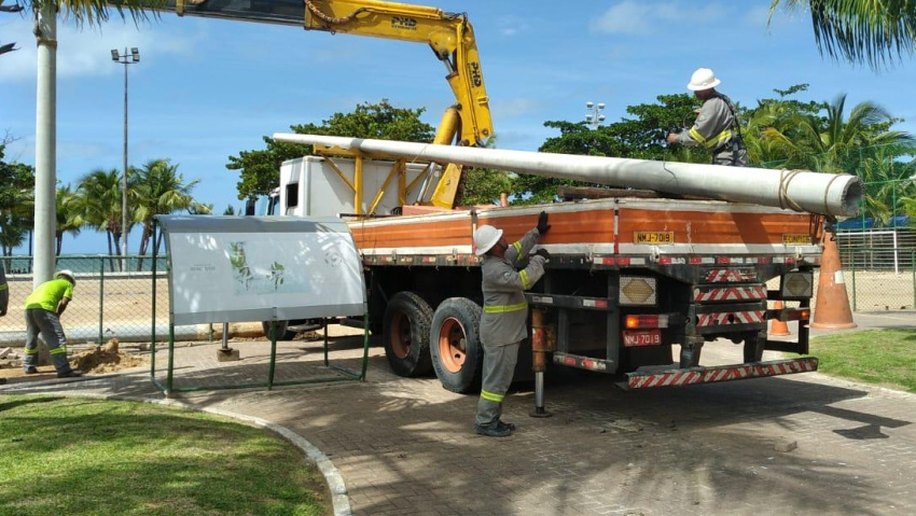Complexos esportivos de várias regiões de Maceió ganham iluminação em LED