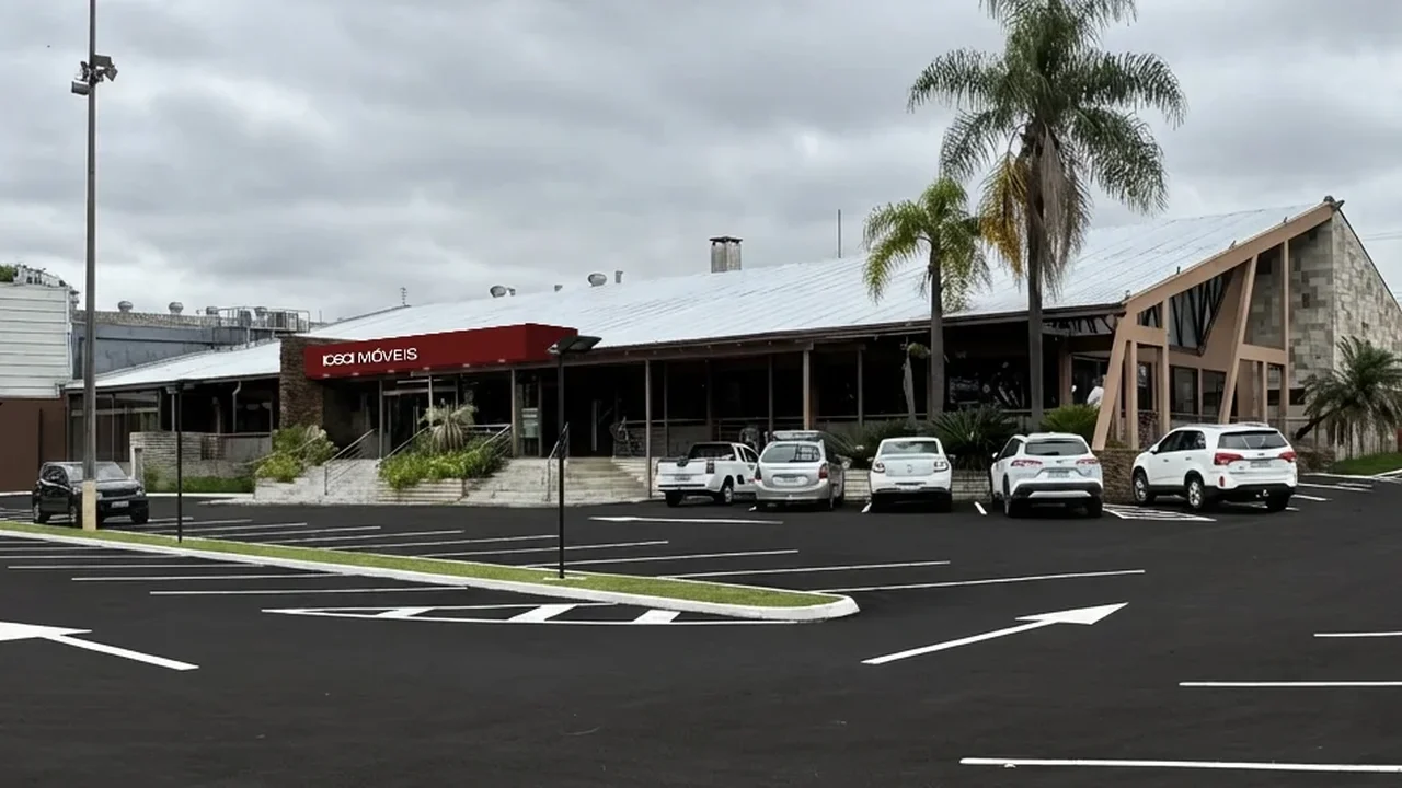 Rede paranaense investe R$ 1,5 milhão em megaloja de móveis em Curitiba