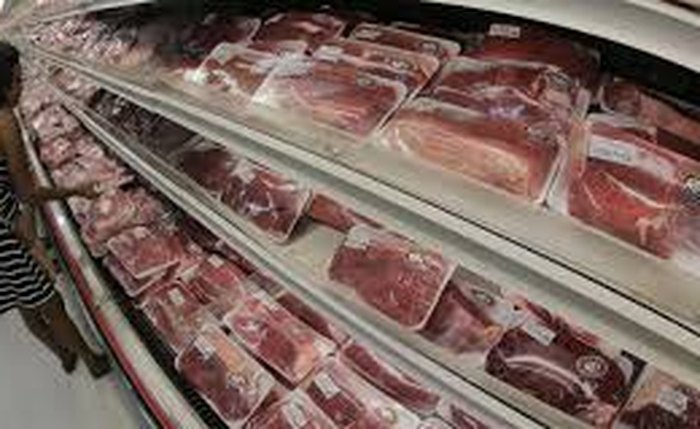 Os principais responsáveis pela alta do indicador foram as carnes, que subiram 17,71%