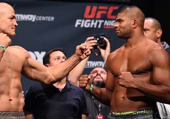 Cigano admite &#8216;vacilo&#8217; e parabeniza Overeem por nocaute