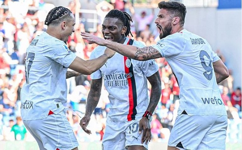 Milan fica duas vezes atrás do placar, mas busca empate com Sassuolo no italiano