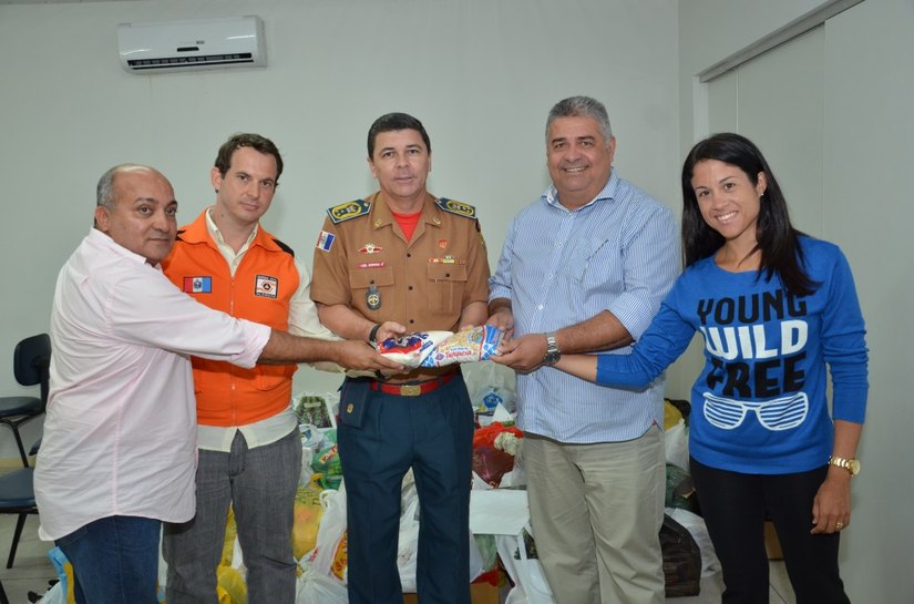 São Miguel dos Campos recebe donativos do Projeto Golfinho